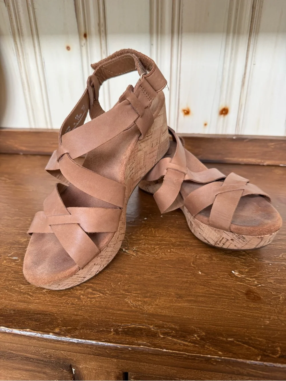 Clark’s Artisan Women's Tan Cork Wedge Sandals - Strappy Comfort size 8